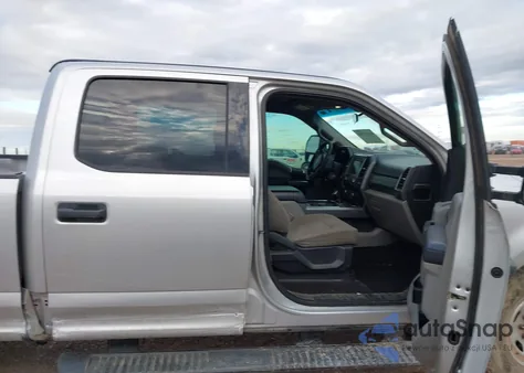 2019 Ford F-250 Xlt z USA, uszkodzony, nr VIN 1FT7W2BT9KED09942